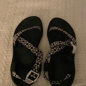 Women’s size 7 Chiaco black/white. Great condition